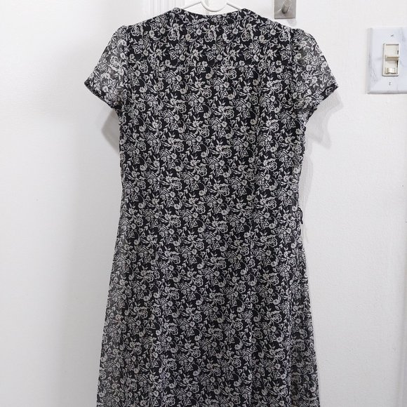 MSK Rose Flower Black White Summer Sheer Fabric Comfortable Summer Dress 8P - Picture 4 of 11